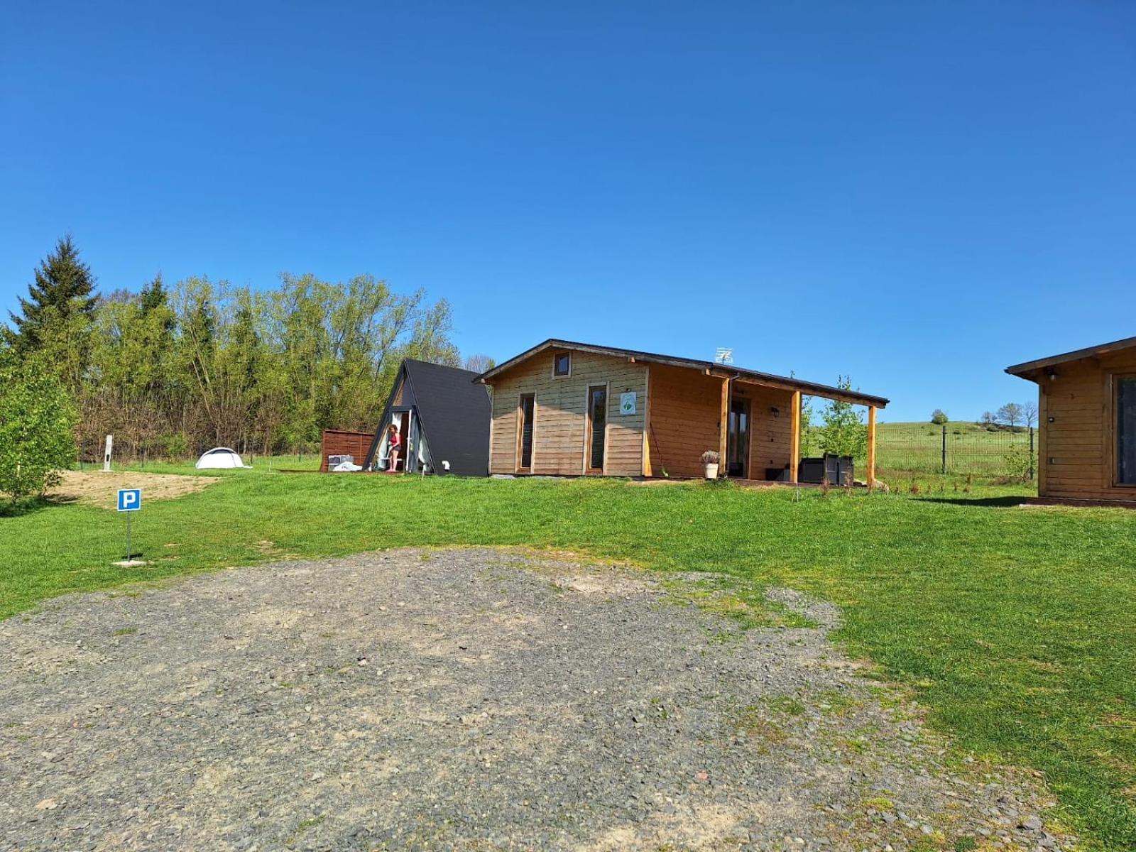 Camping, Zabierz Wlasny Namiot Kameralne Pole Namiotowe Z Basenem Kinem Plenerowym Miejscem Na Ognisko I Placem Zabaw Zywe Zwierzeta Agroturystyka Giebultow  Exterior foto